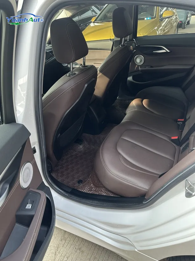 2021 BMW 1 Series Petrol Sedan — source image 16