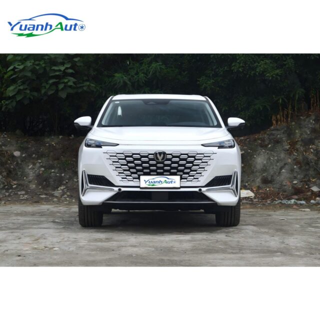 Changan UNI-K vehicle photo 1