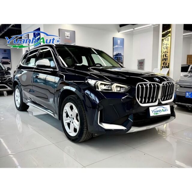 2023 BMW X1 vehicle photo 1