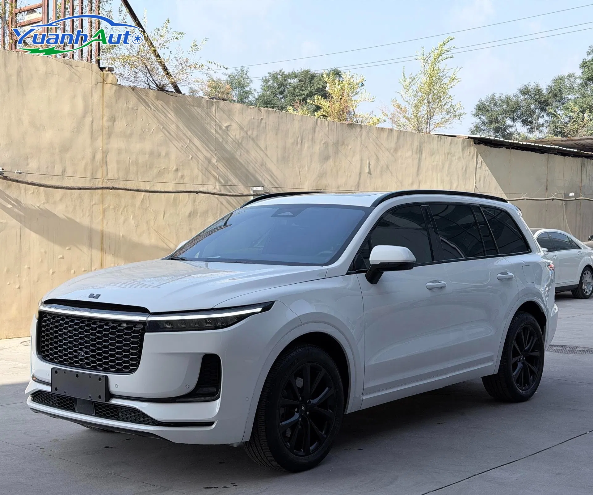 2021 Li Auto Li One Hybrid SUV — source image 9