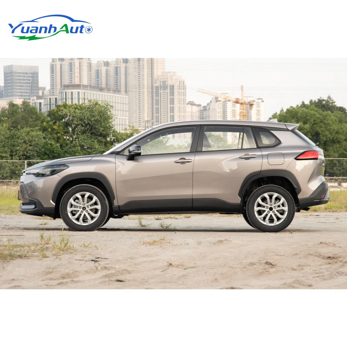 Toyota Frontlander vehicle photo 5