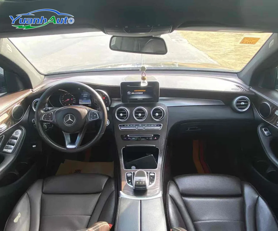 2017 Mercedes-Benz GLC 300 SUV — source image 13