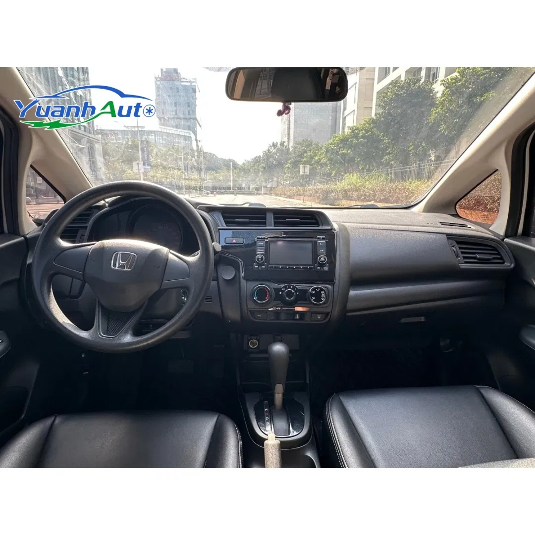 2019 Honda Fit vehicle photo 7