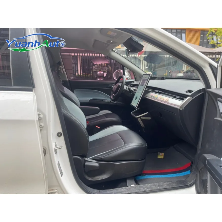 2022 Neta V400 SUV — source image 16
