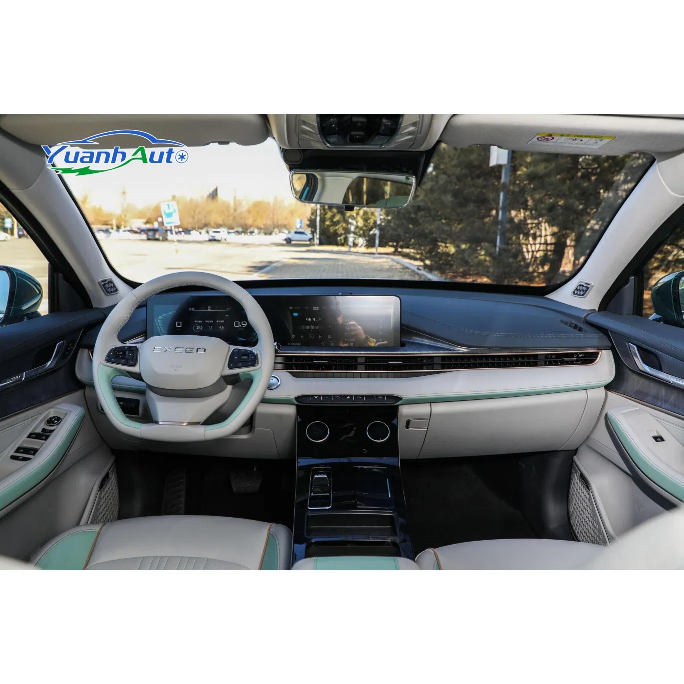 Exeed LX Petrol SUV — source image 11