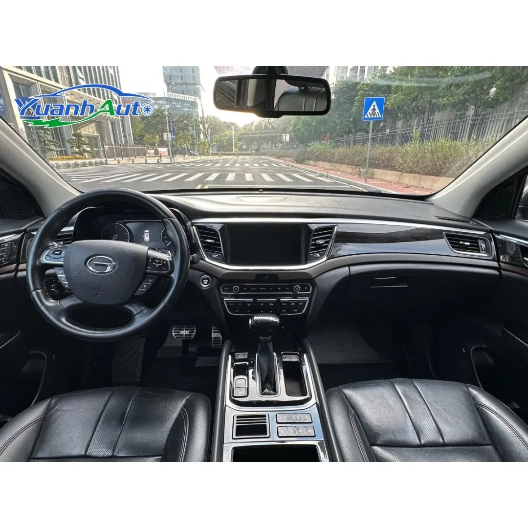 2017 GAC GS8 vehicle photo 6