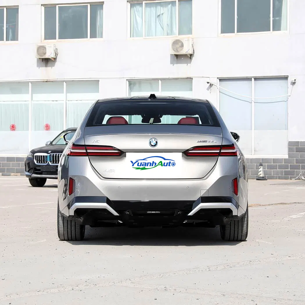 2024 BMW I5 vehicle photo 6