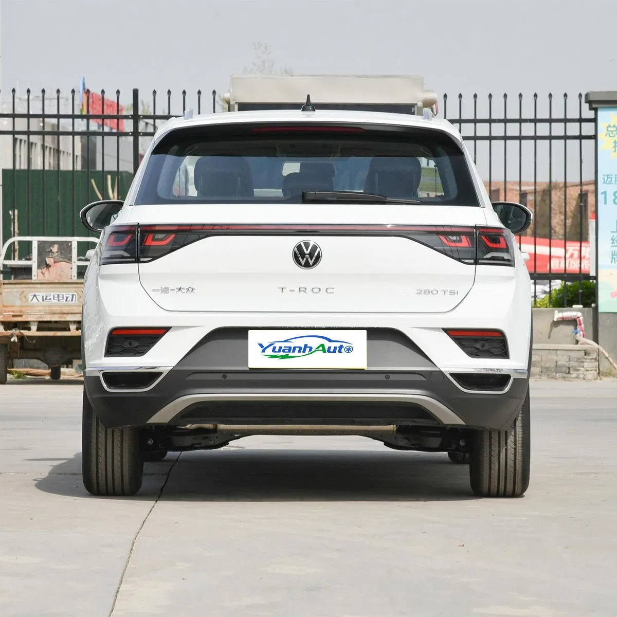 2023 VW T-ROC vehicle photo 6