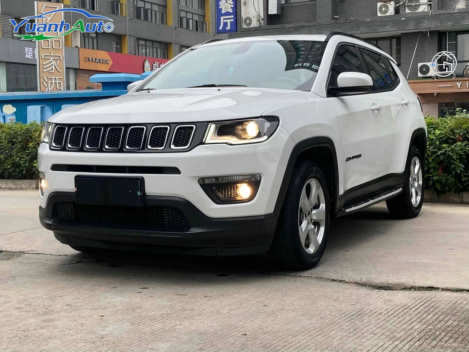 2017 Jeep Compass Petrol SUV — source image 8