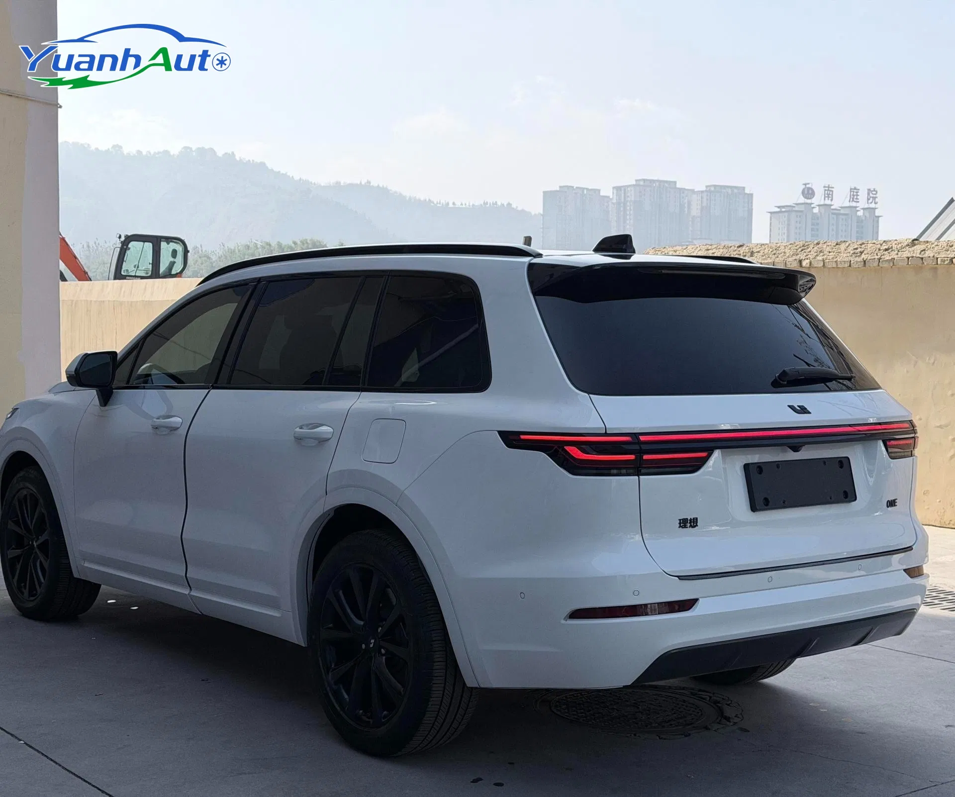 2021 Li Auto Li One Hybrid SUV — source image 13