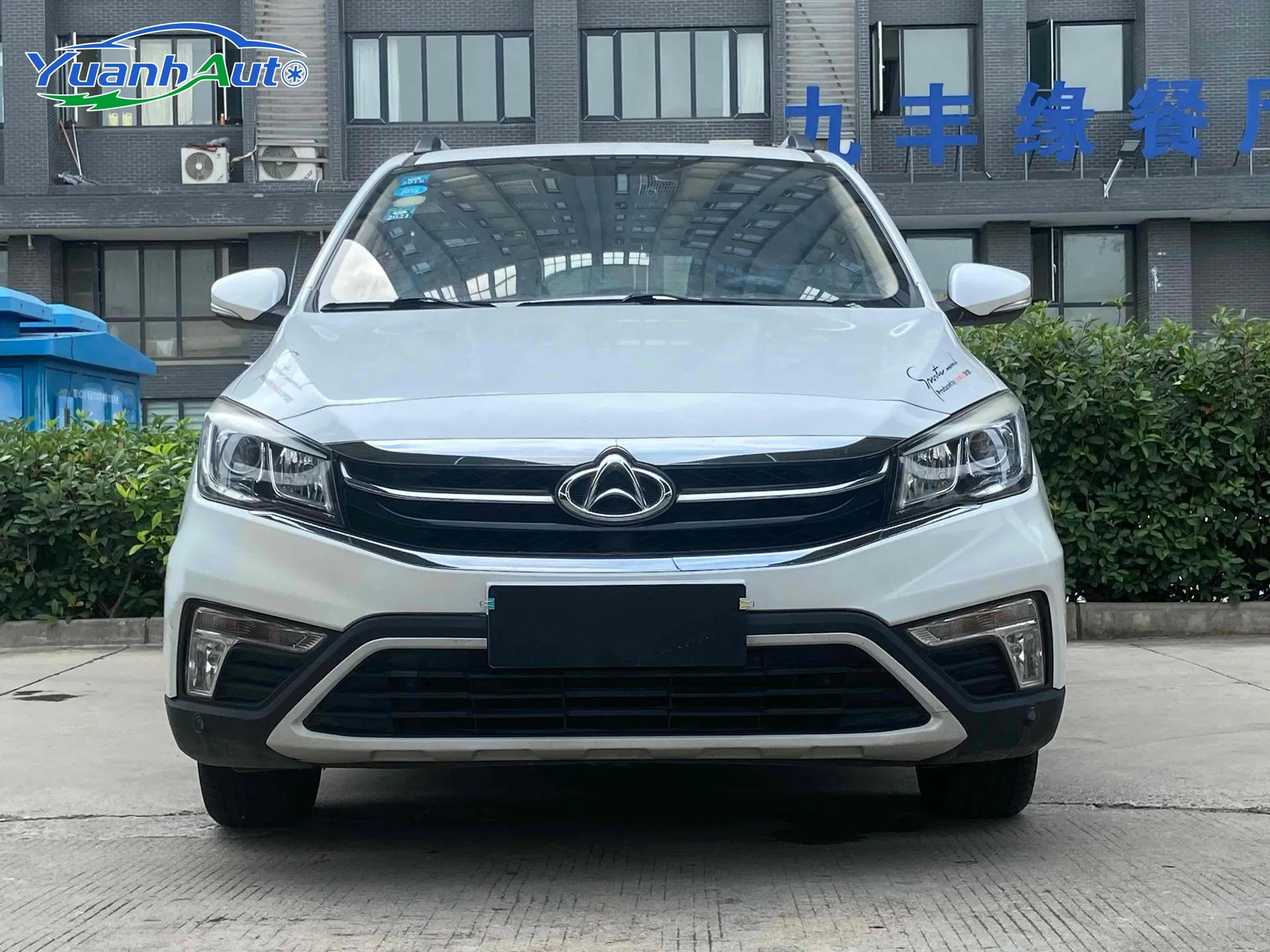 2017 Changan Oshan A800 Petrol MPV — source image 10