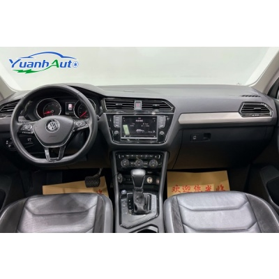 2017 Tiguan L vehicle photo 7