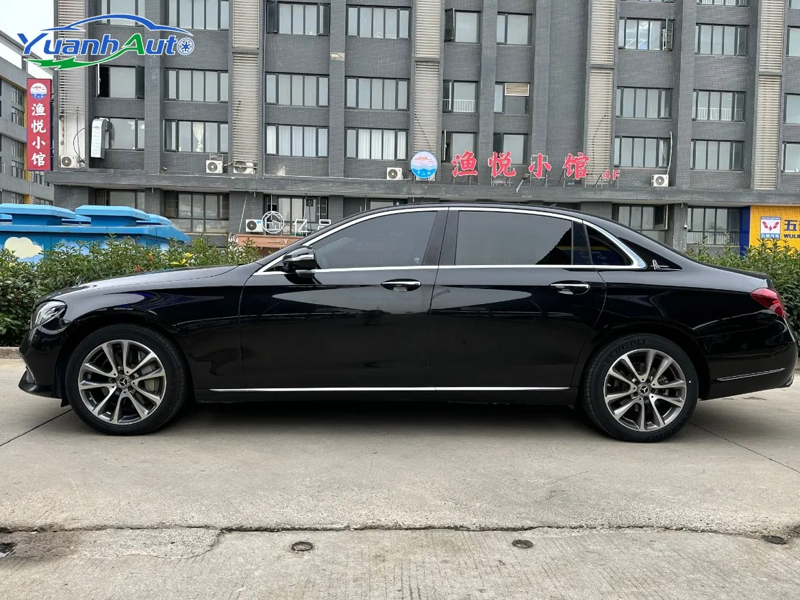 2019 Benz E 300 vehicle photo 4