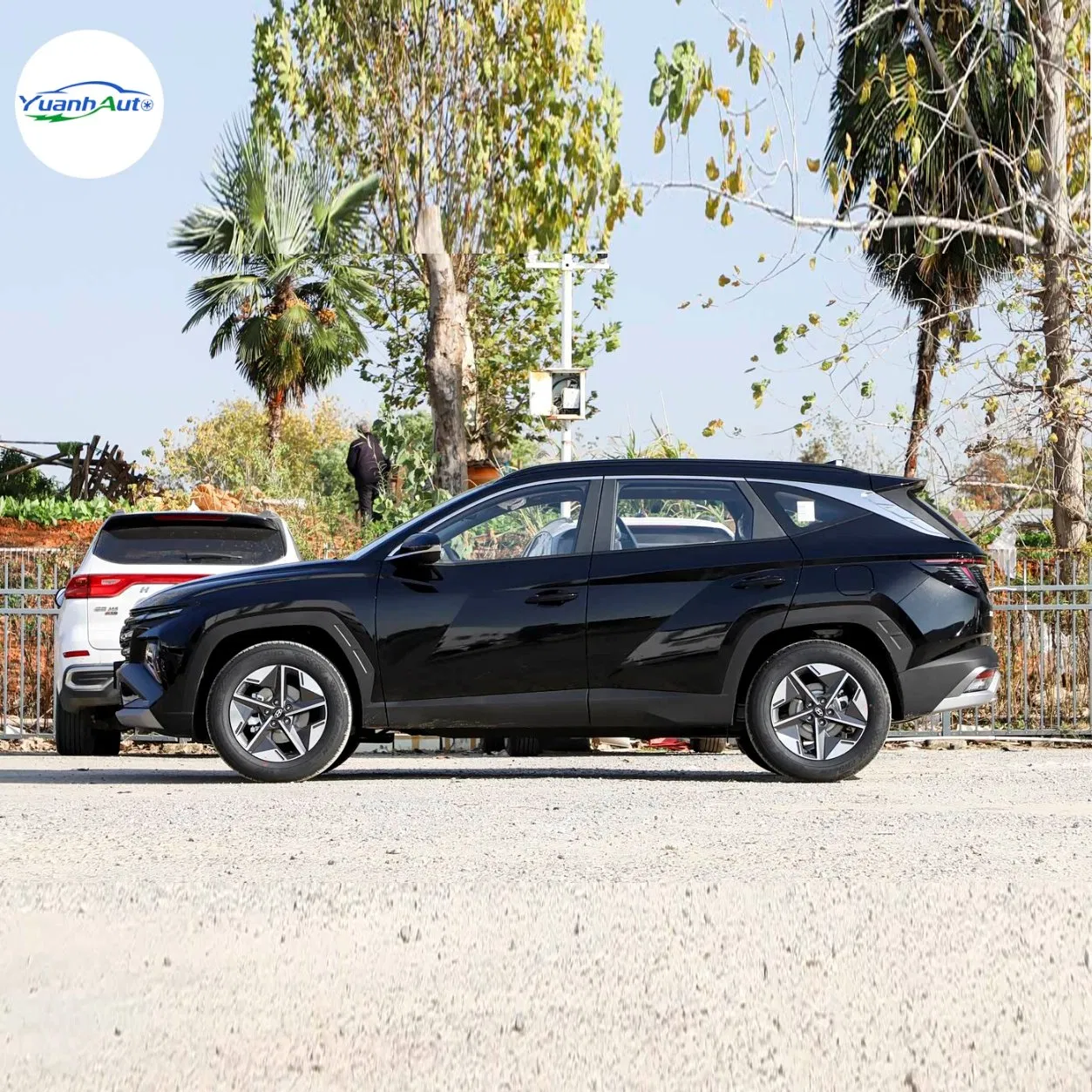 2025 Hyundai Tucson L Petrol SUV — source image 4
