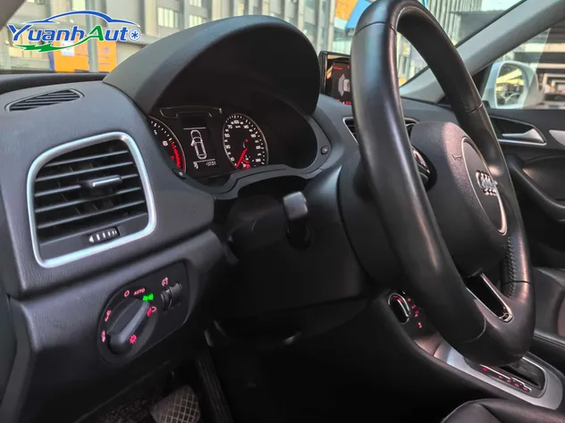 2018 Audi Q3 Petrol SUV — source image 17