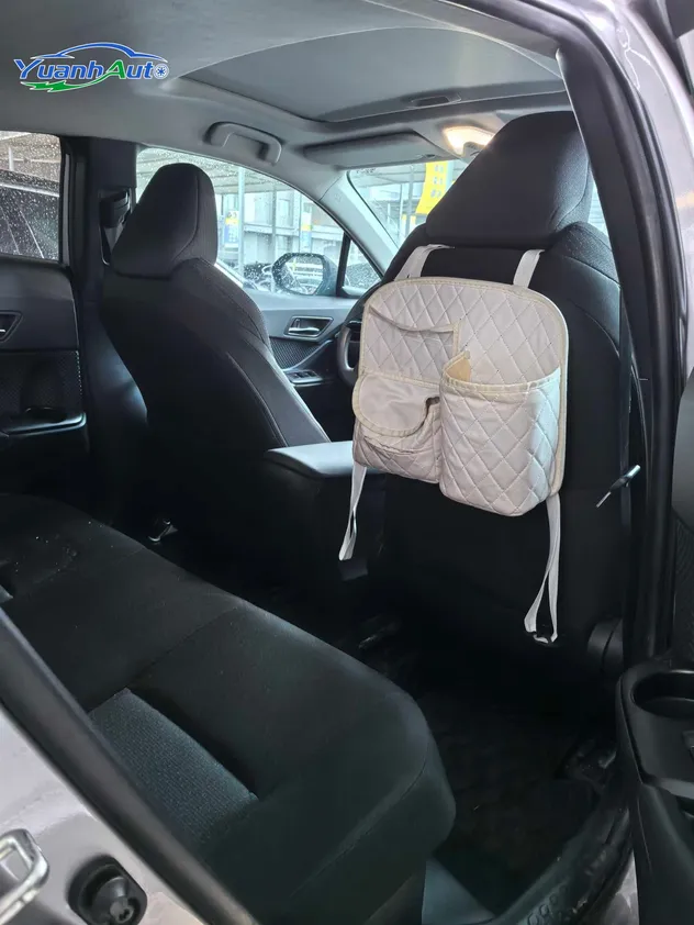 2018 Toyota Yaris Petrol SUV — source image 19