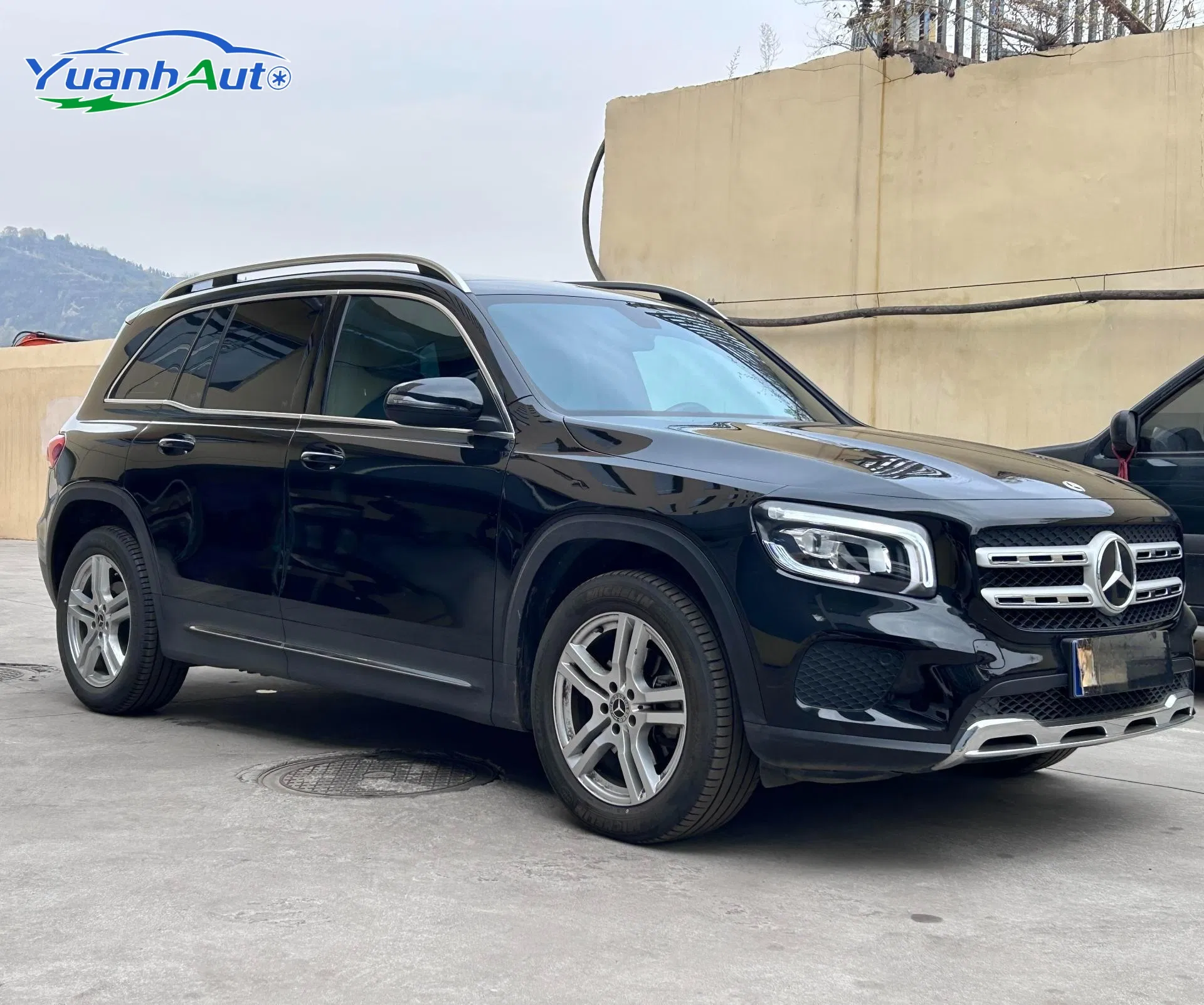 2023 Mercedes-Benz GLB Petrol SUV — source image 10