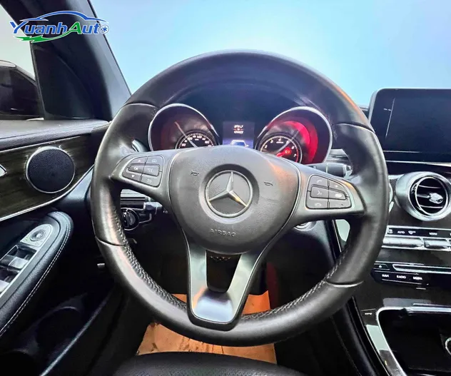 2021 Mercedes-Benz GLC260L 2.0T SUV — source image 19