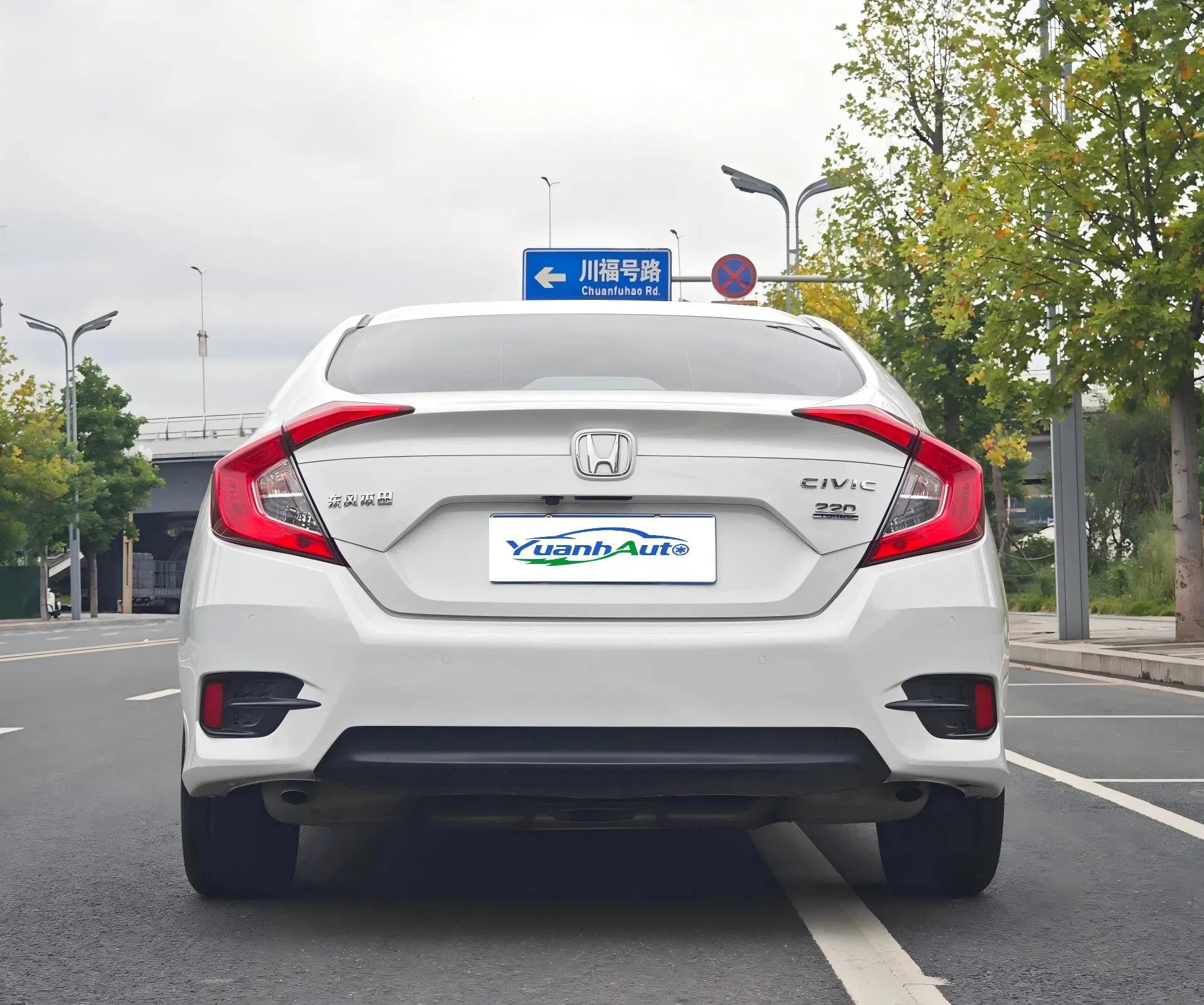 2019 Honda Civic Sedan — source image 10