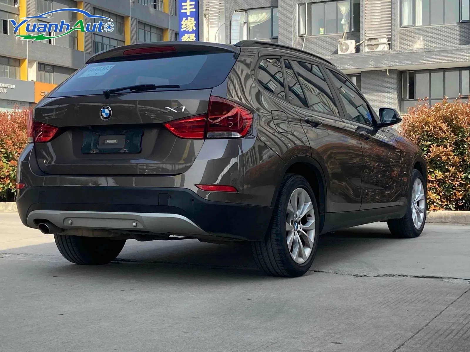 2013 BMW X1 Petrol SUV — source image 14