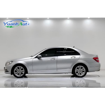 2013 C-Class vehicle photo 4
