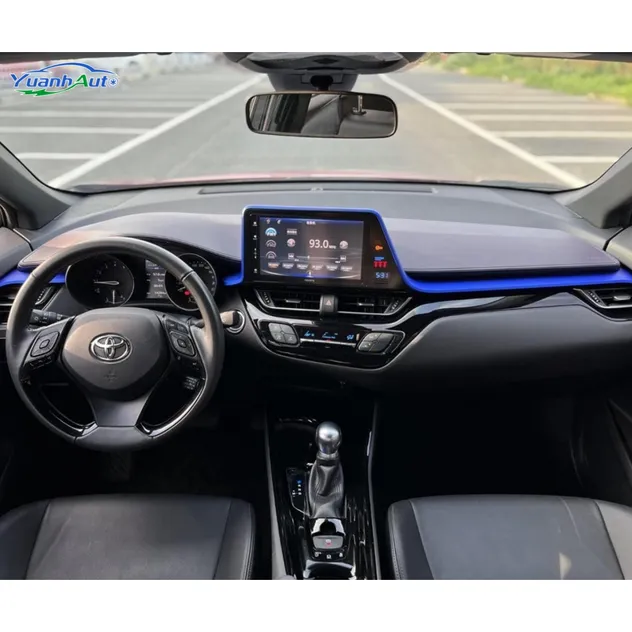2018 Toyota iZOA 2.0L SUV — source image 9