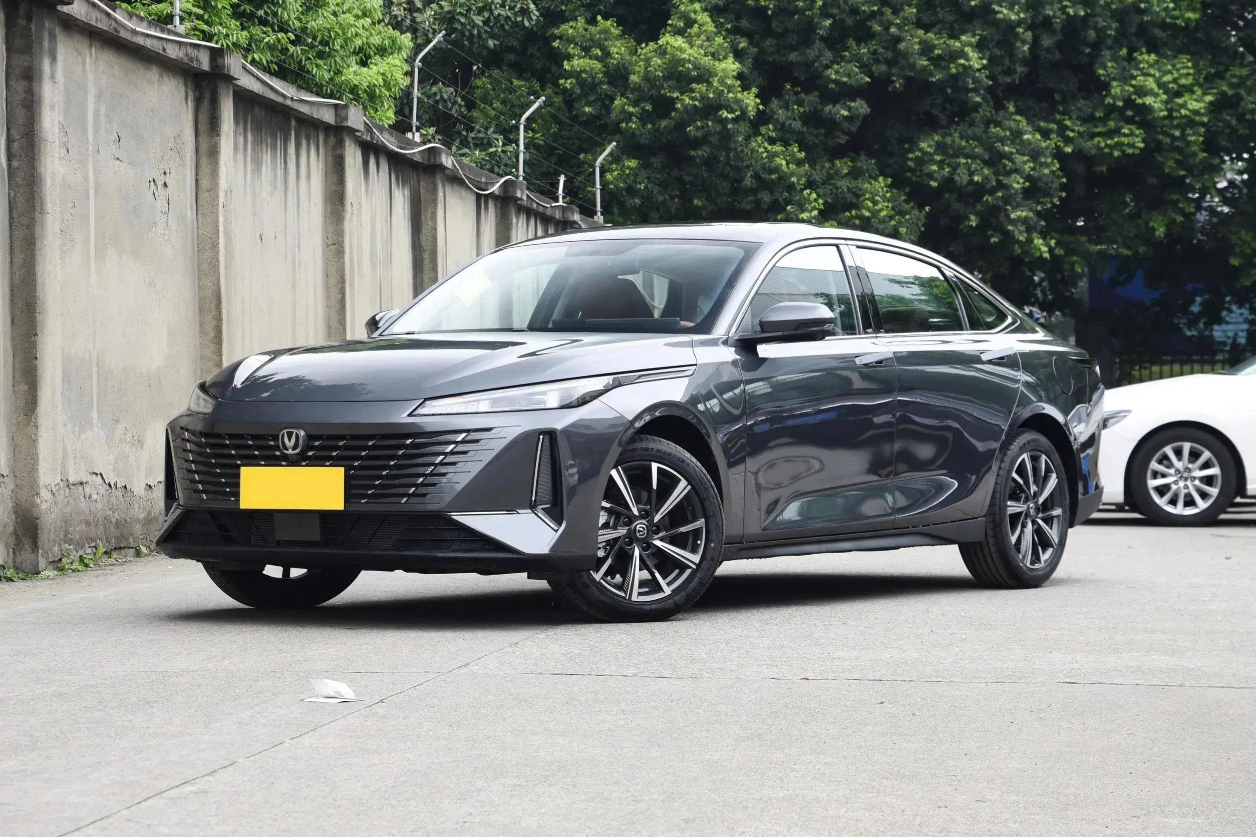 2024 Changan eado plus vehicle photo 3