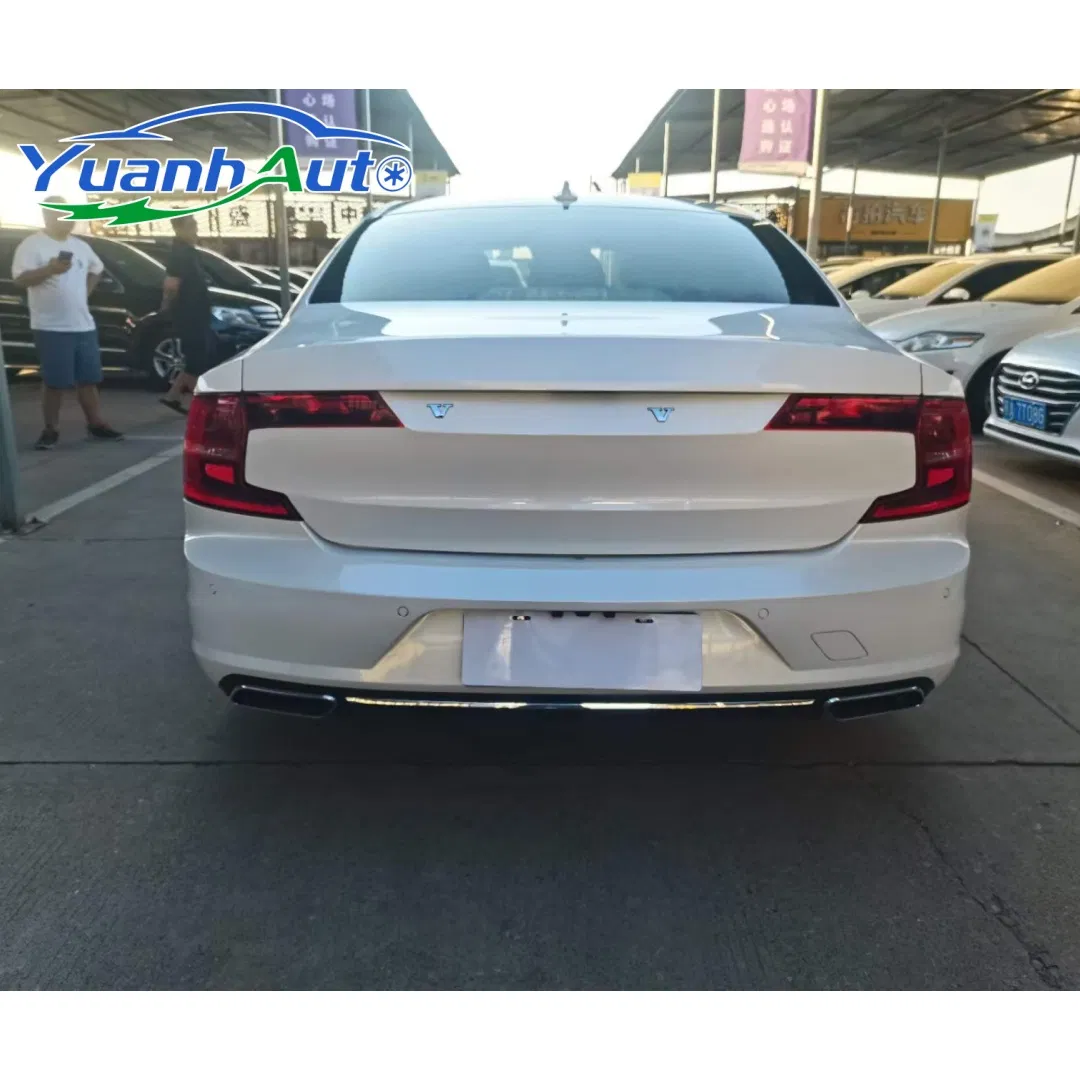 2019 Volvo S90 Petrol Sedan — source image 16