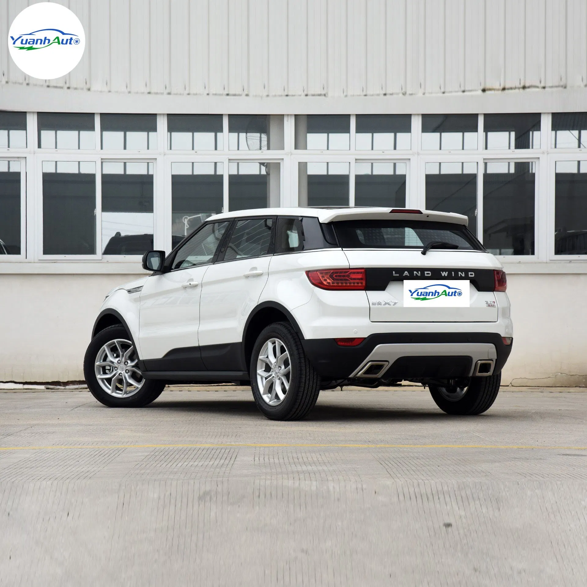 Landwind X7 vehicle photo 5
