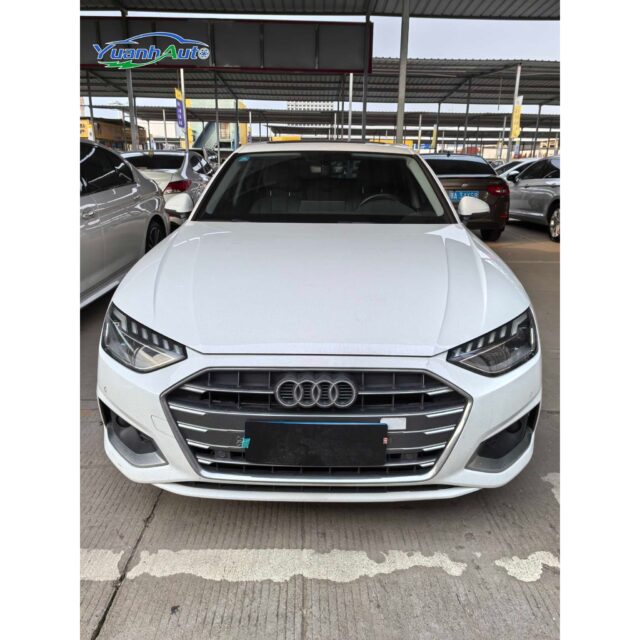 2020 Audi A4L vehicle photo 1