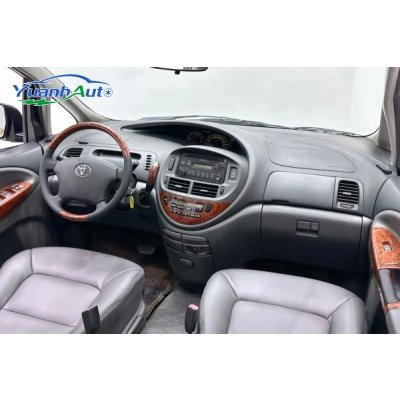 2006 Toyota Previa vehicle photo 6
