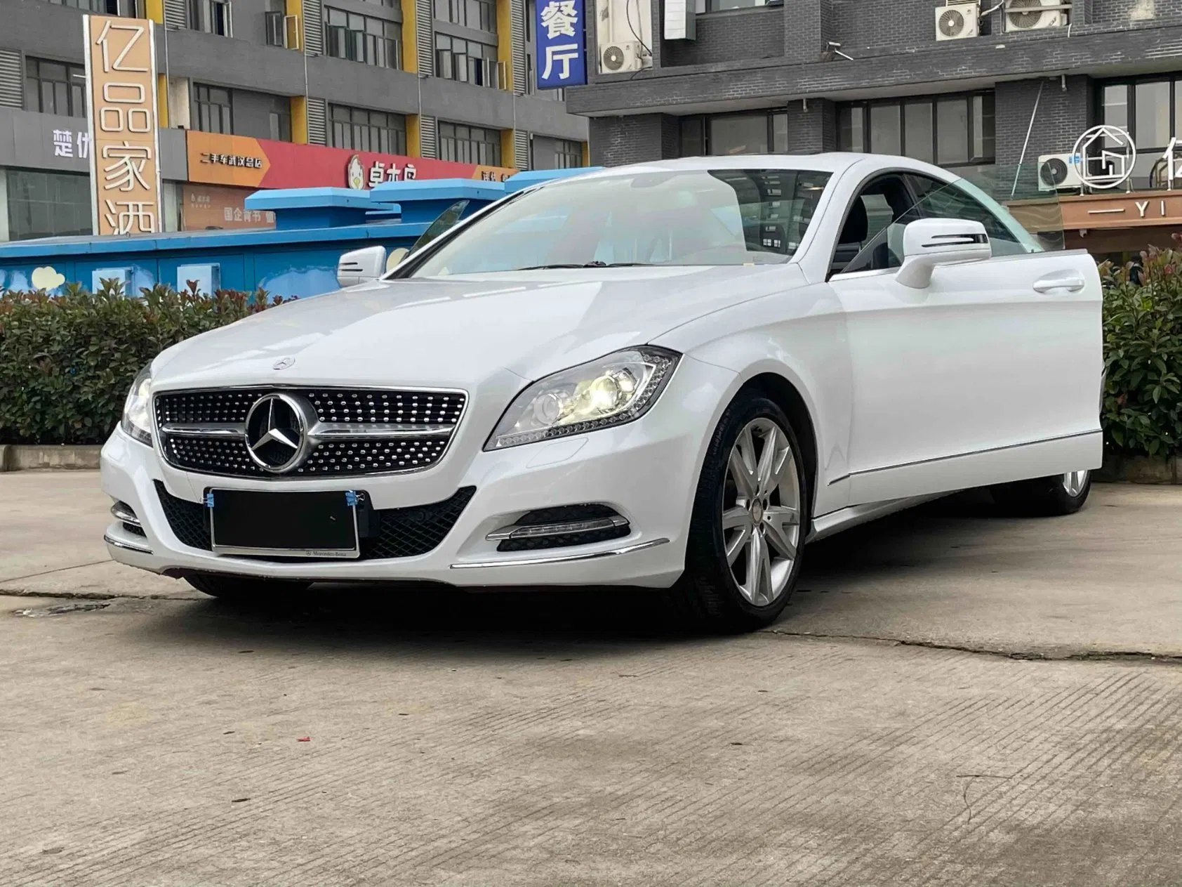 2012 Mercedes-Benz CLS Petrol Sedan — source image 6