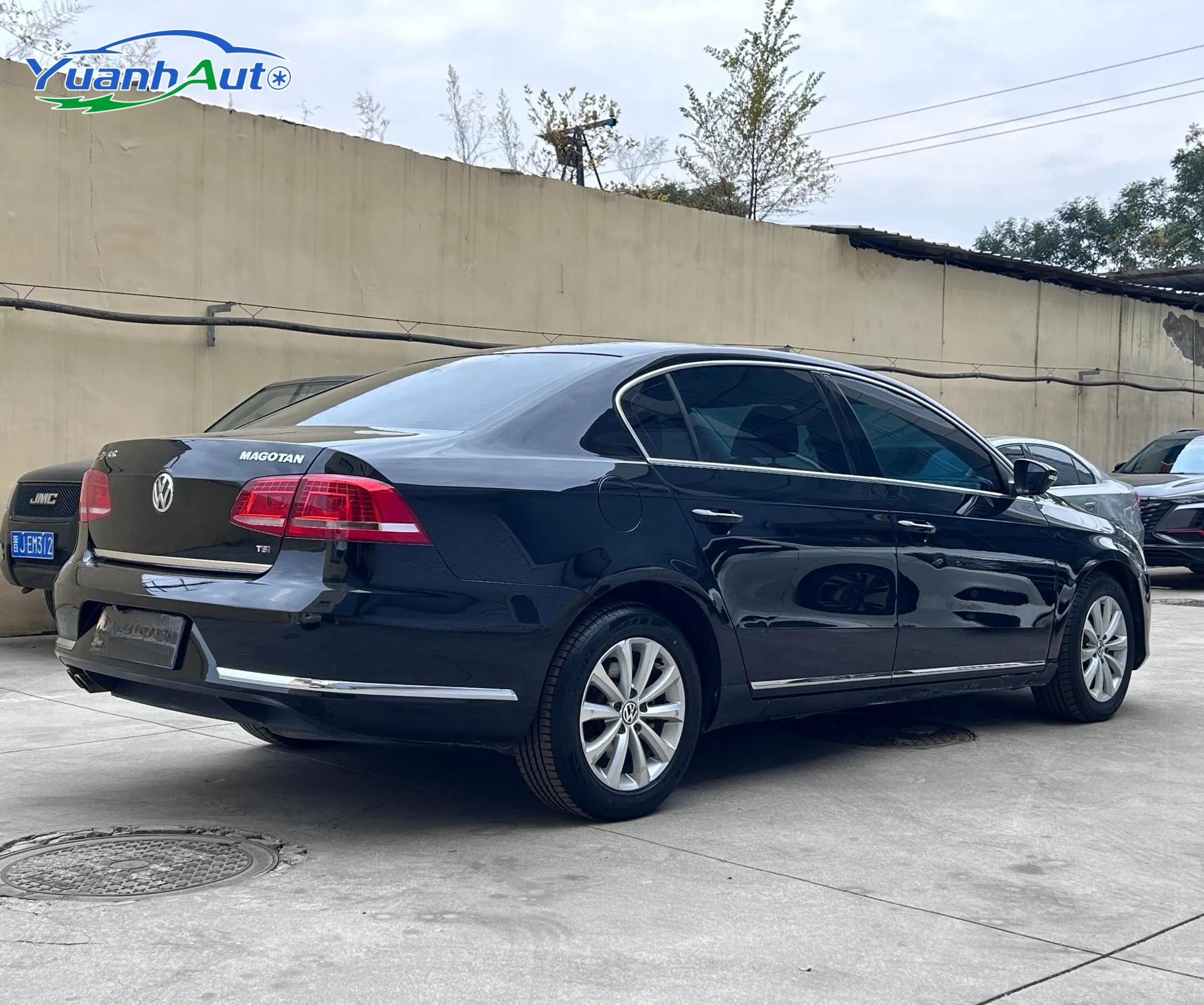 2013 Volkswagen Magotan Petrol — source image 11