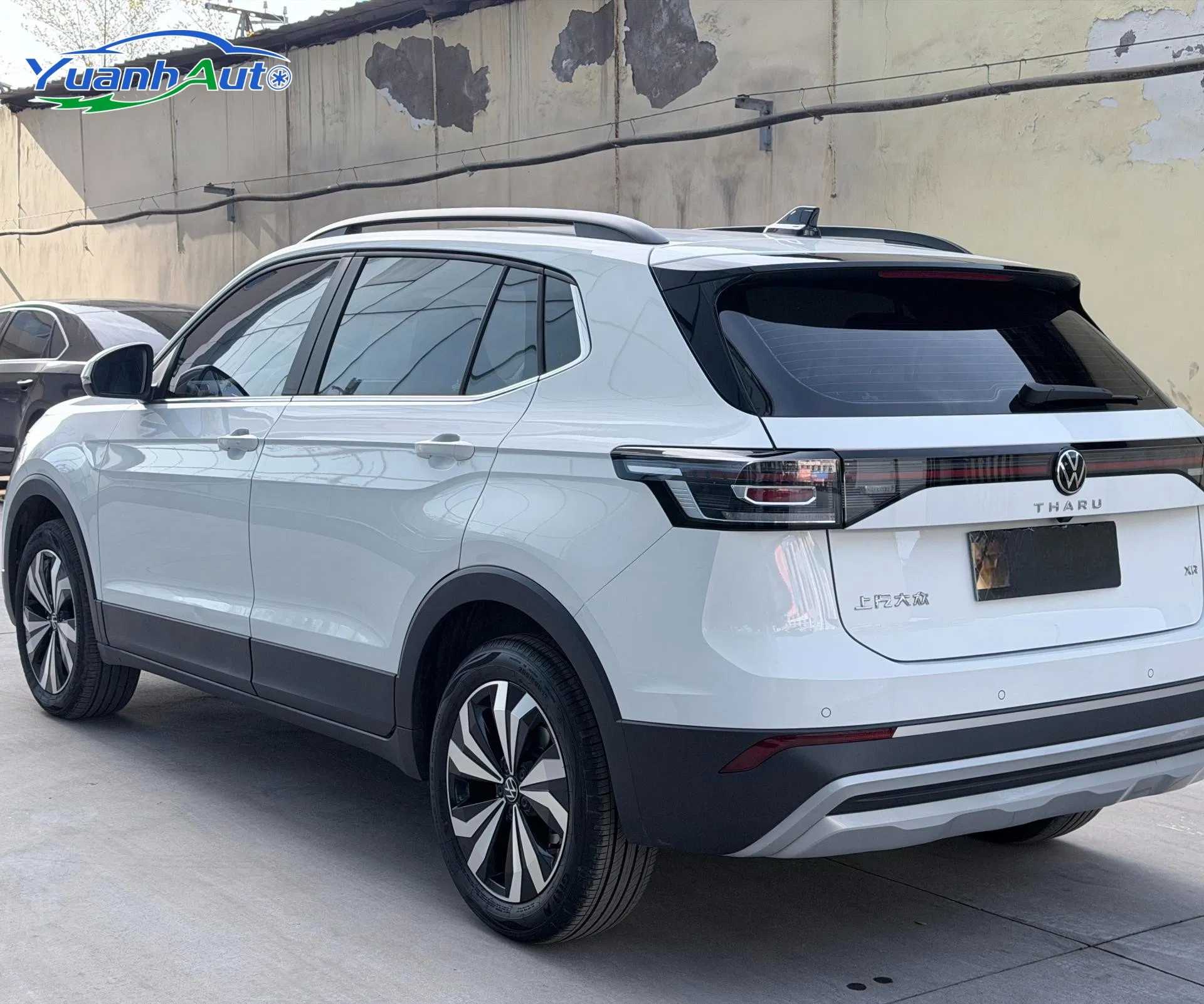 Volkswagen Thrau Petrol SUV — source image 13