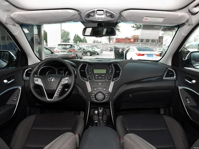 2024 Hyundai Santa Fe 2.0T SUV — source image 14