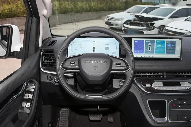 2025 Maxus G10 2.0T Petrol — source image 14