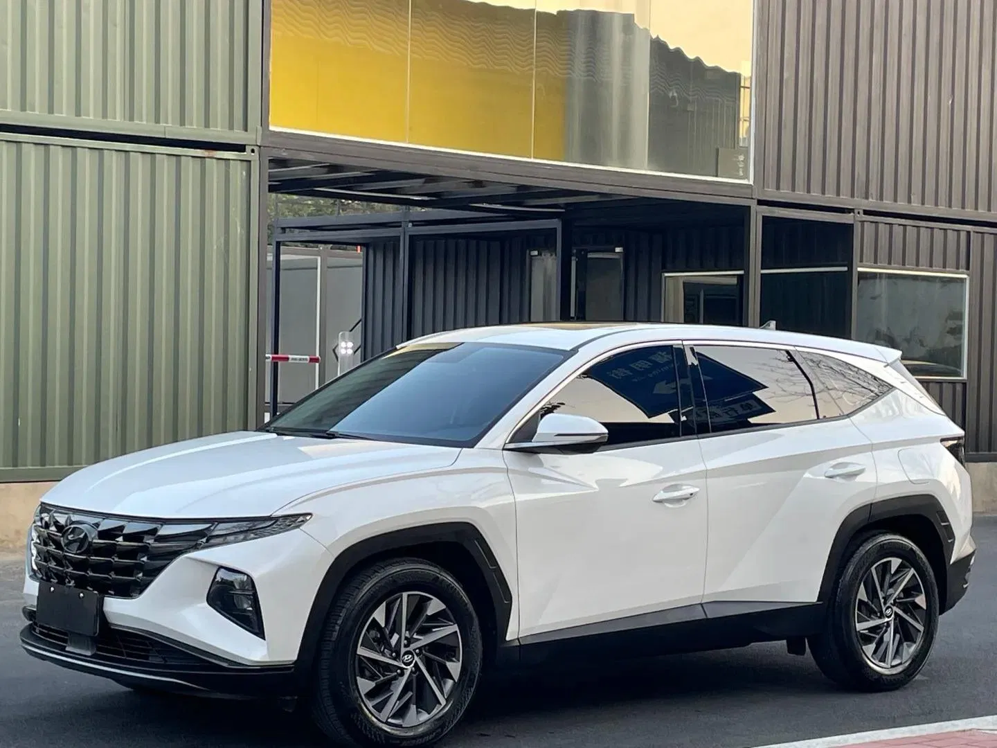 2022 Hyundai Tucson 1.5T Petrol SUV — source image 8