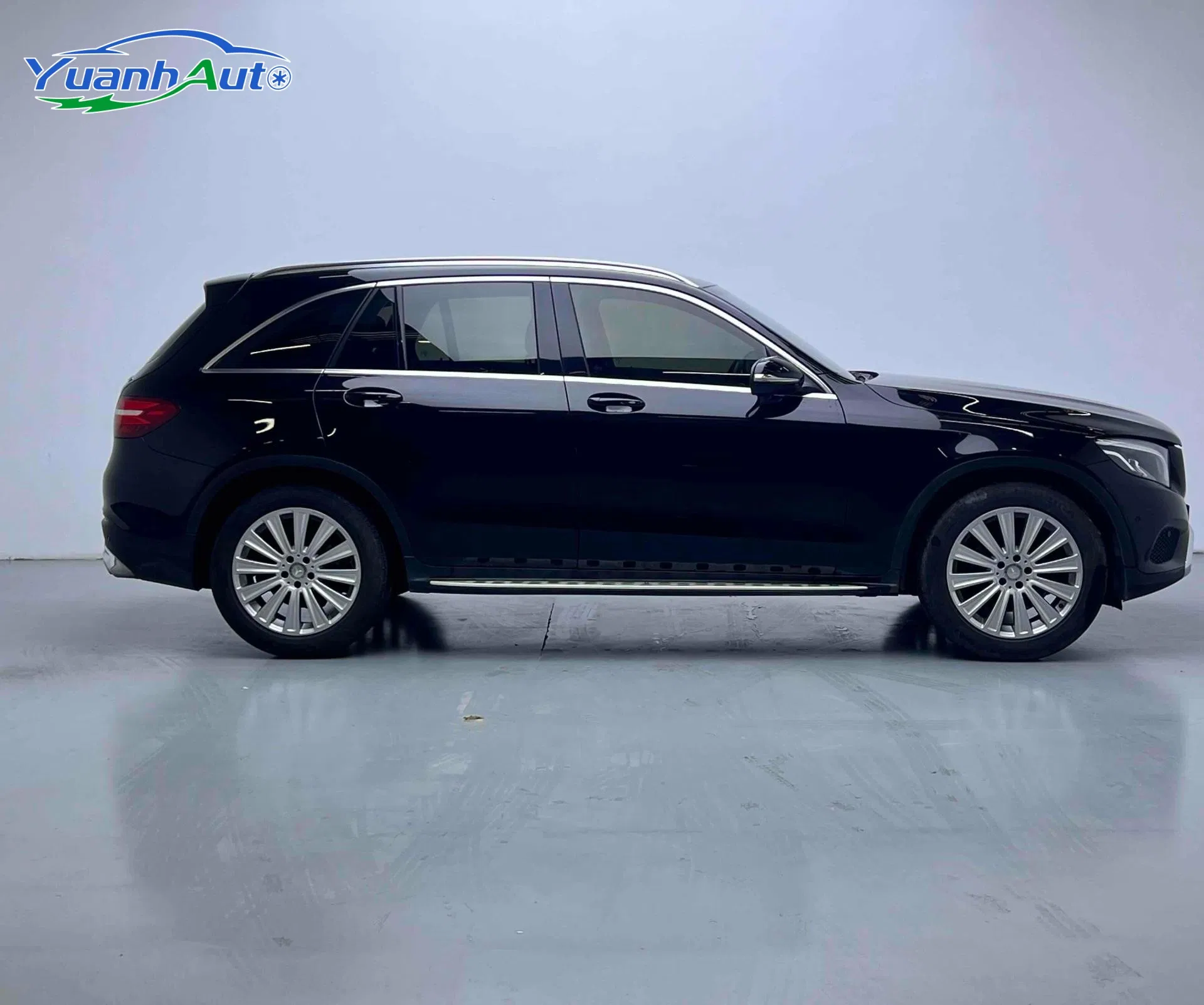 2021 Mercedes-Benz GLC260L 2.0T SUV — source image 11