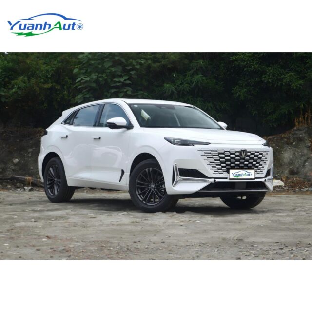 Changan UNI-K vehicle photo 1