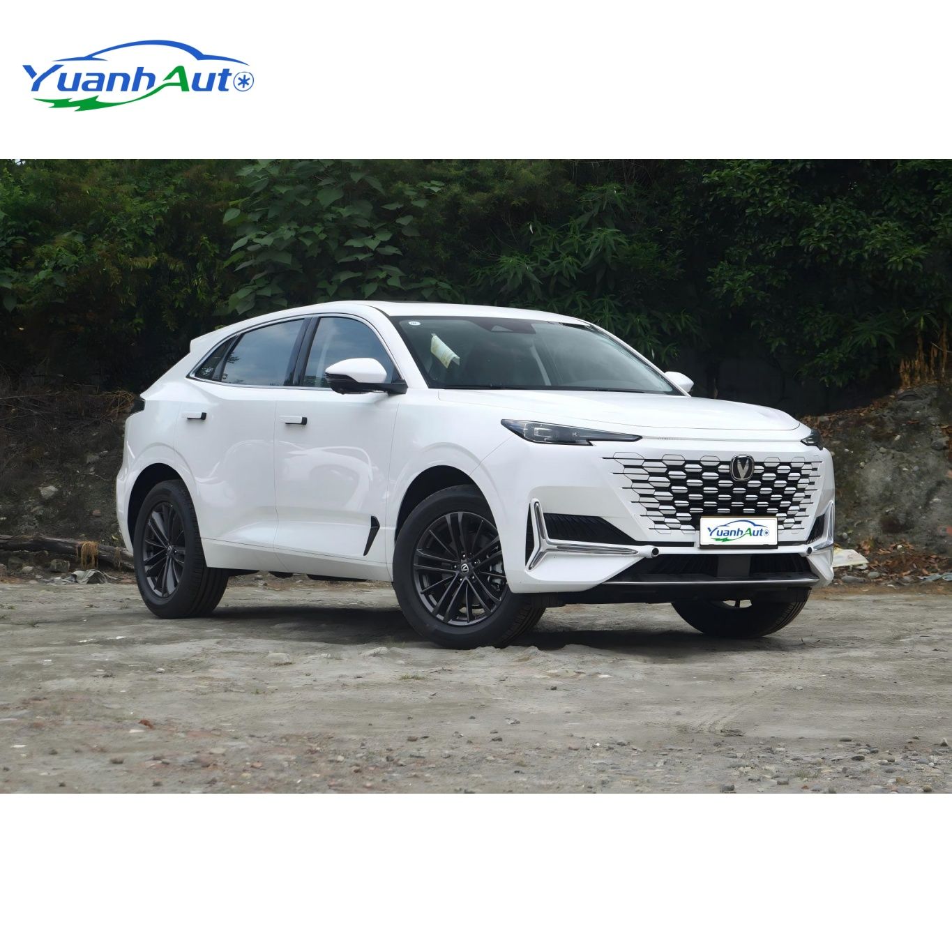 Changan UNI-K vehicle photo 1
