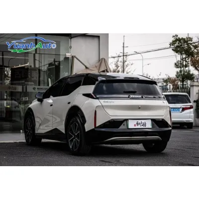 2024 Zeekr X Hybrid SUV — source image 13