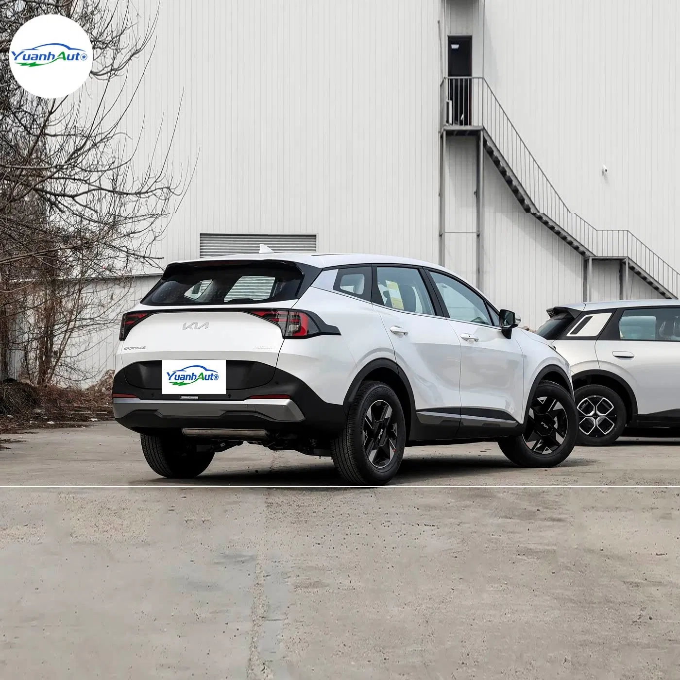 Kia Sportage vehicle photo 6