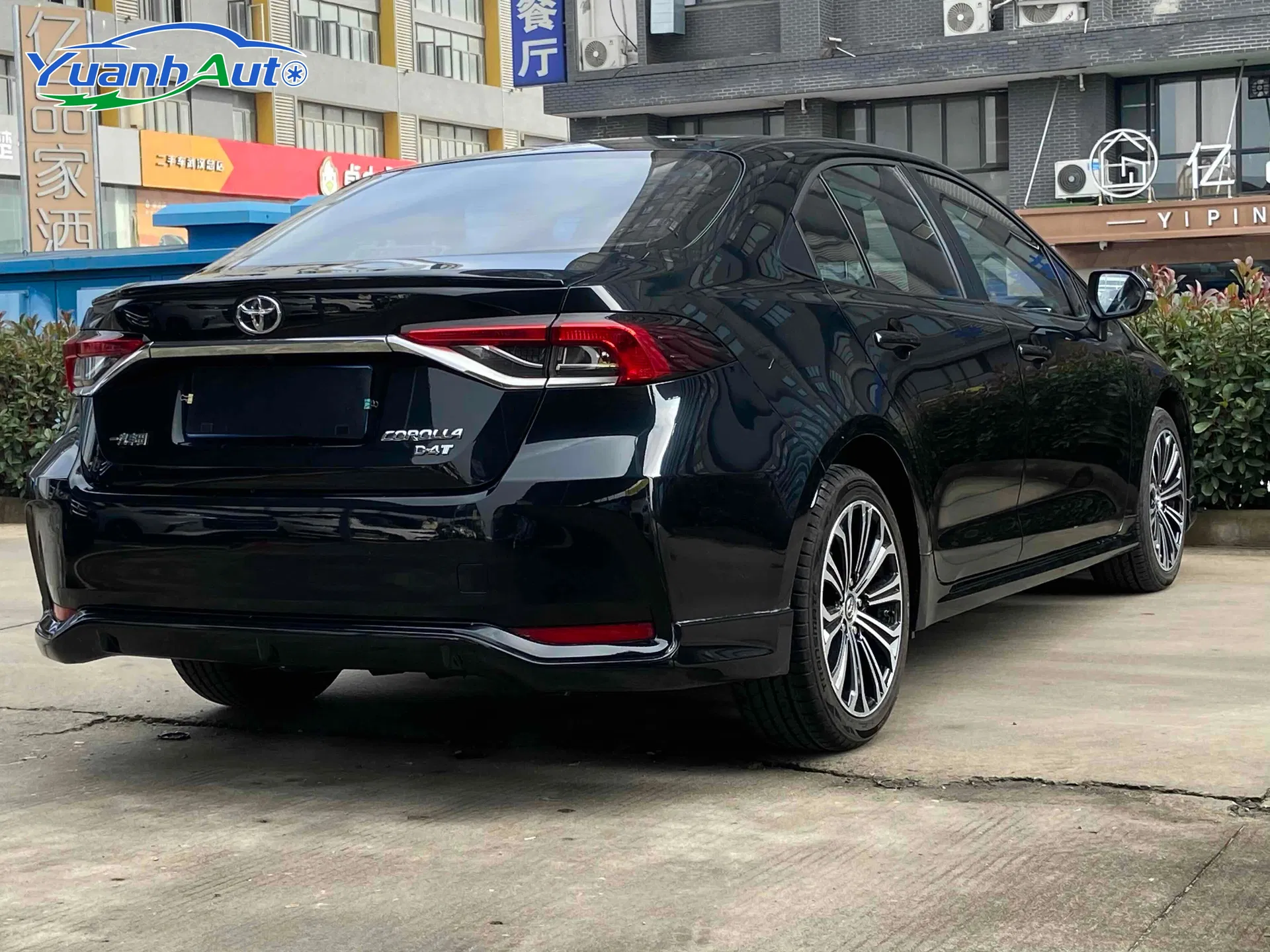 2019 Toyota Corolla Petrol Sedan — source image 12