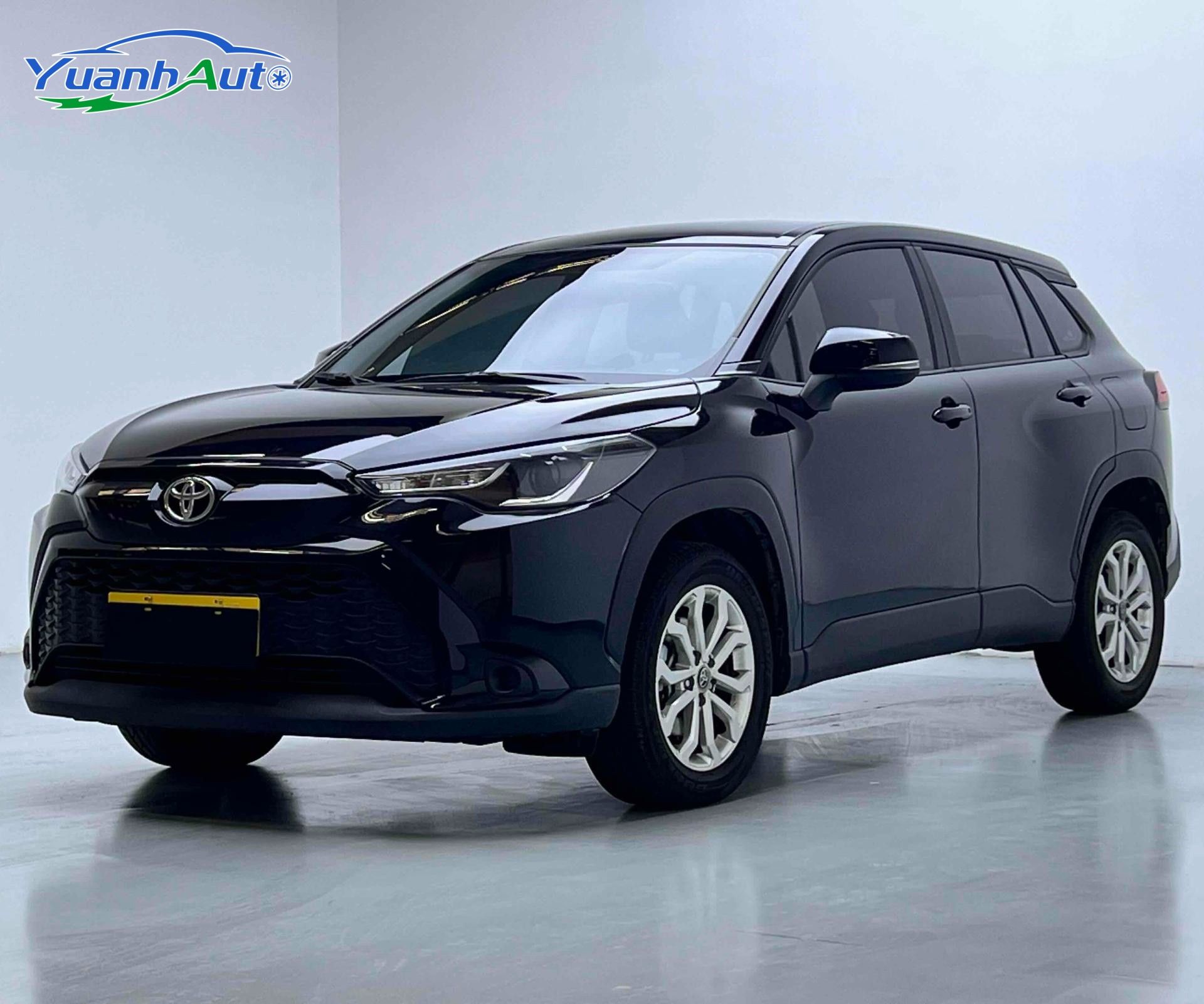 2024 Toyot a Fortuner vehicle photo 1