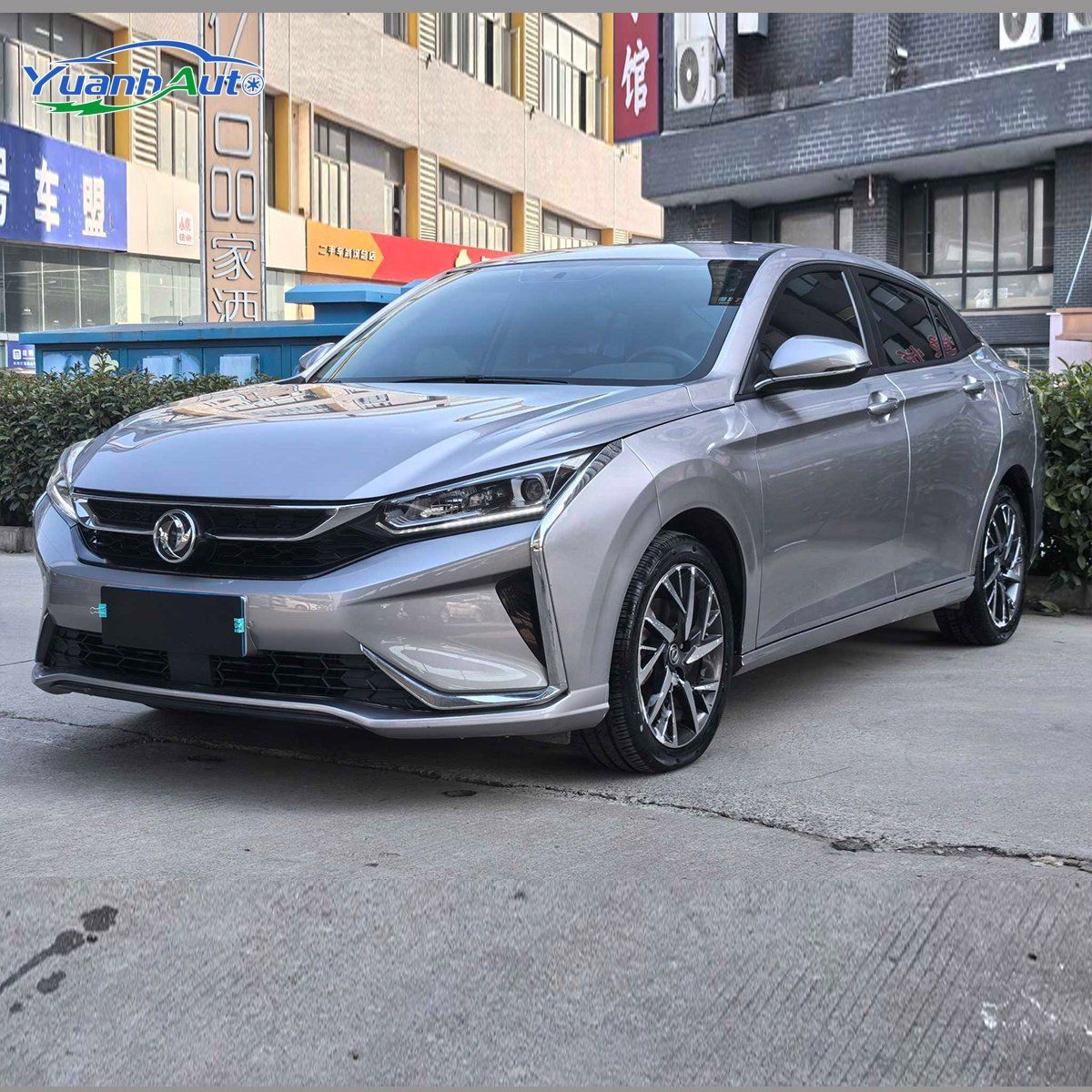 2020 Dongfeng AEOLUS vehicle photo 1