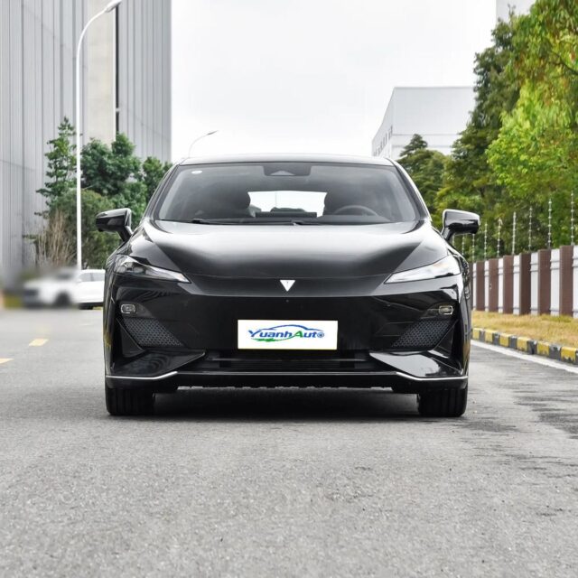 2025 Changan deepal SL03 vehicle photo 1