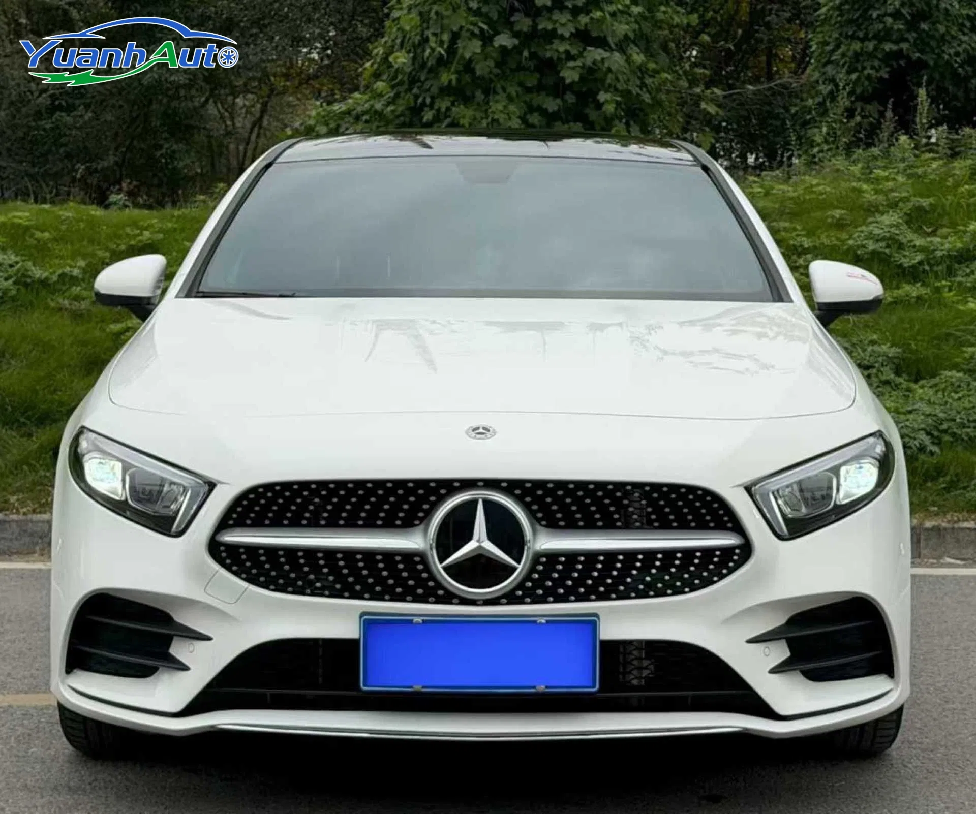 2022 Mercedes-Benz A 200 L Petrol Sedan — source image 10