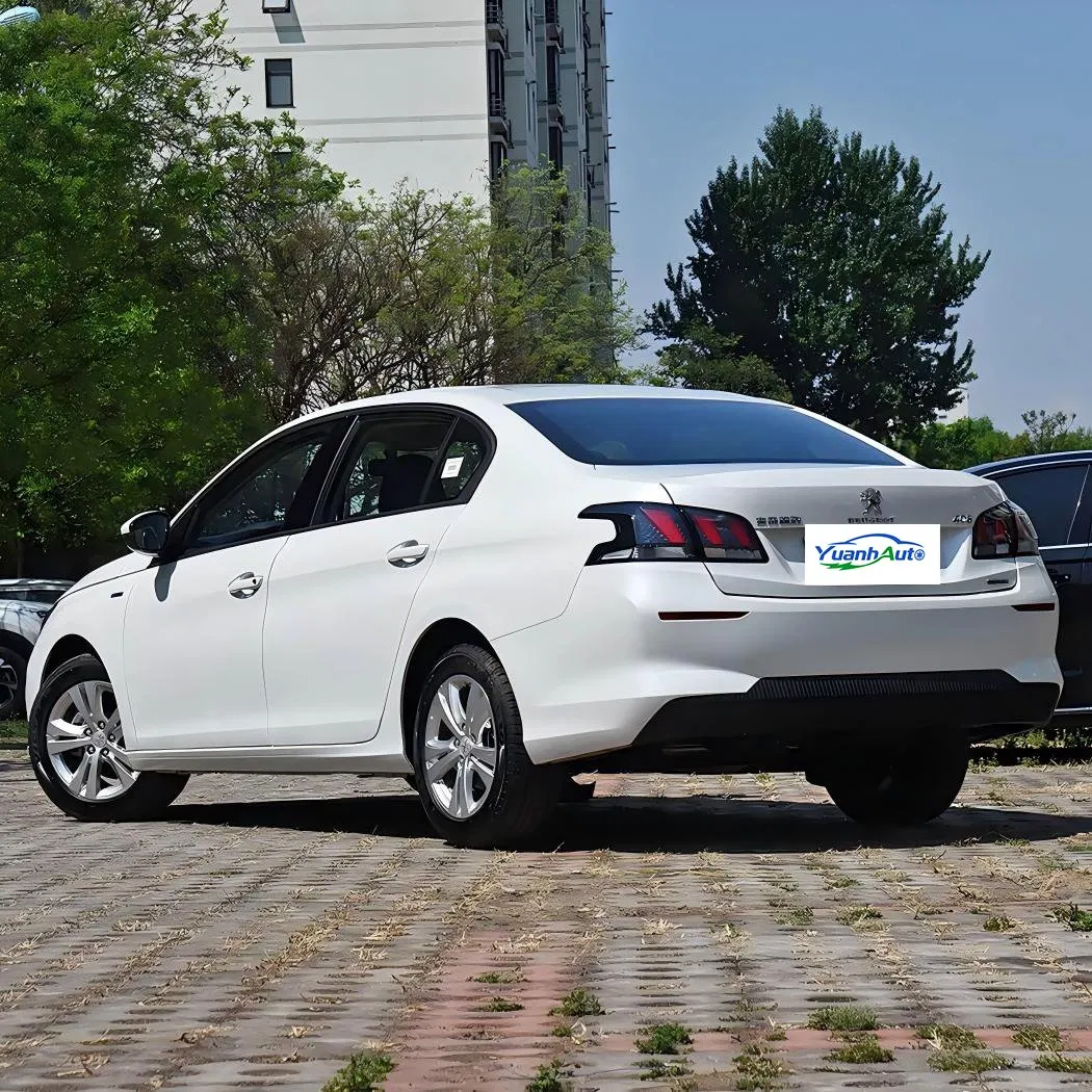 2013 Peugeot 408 vehicle photo 5