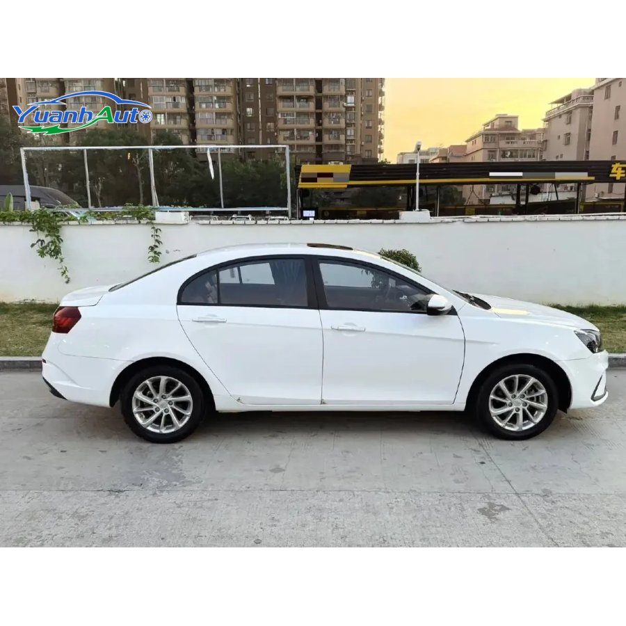 2020 Geely Emgrand vehicle photo 1