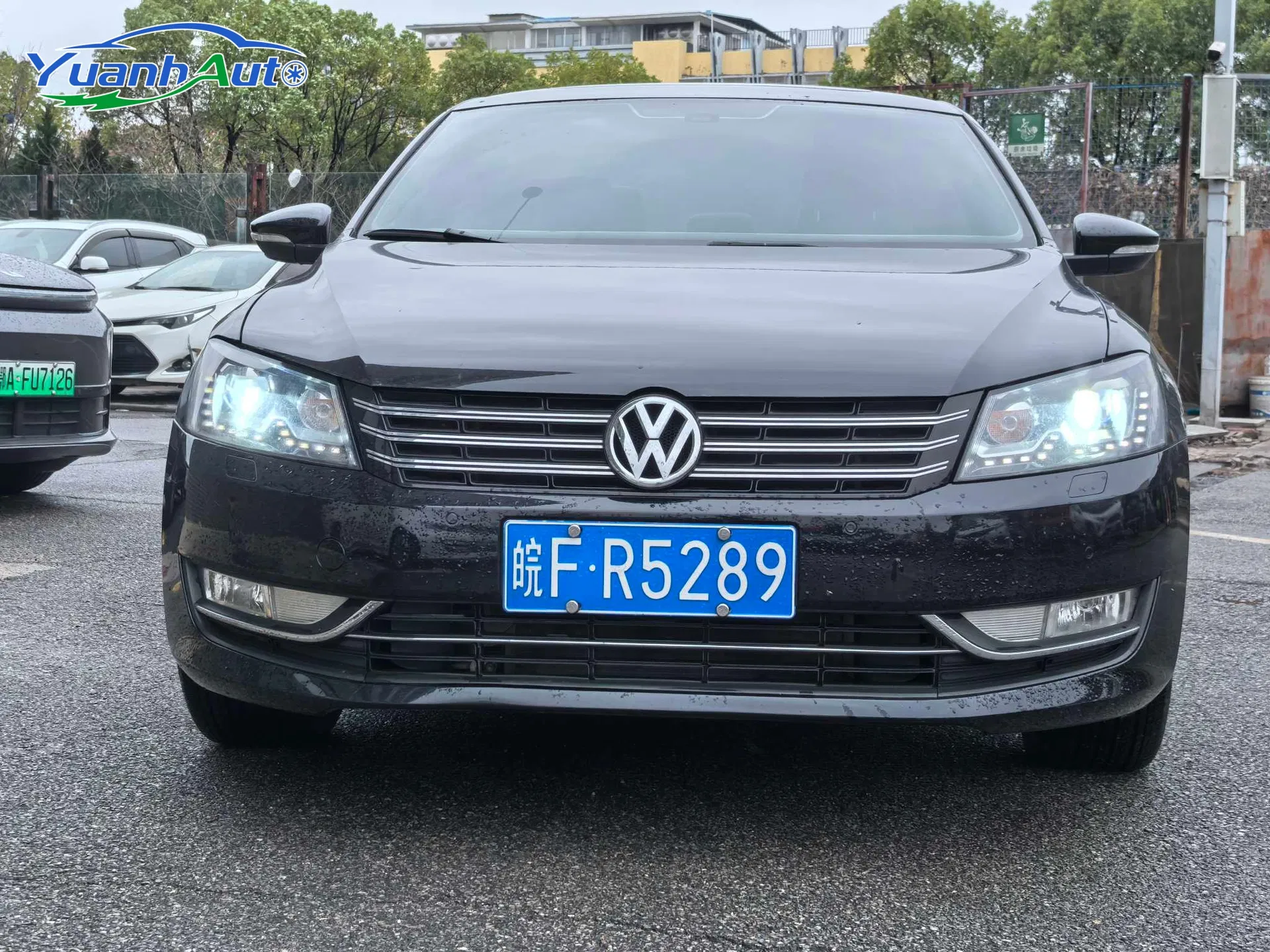 2011 Volkswagen Passat Petrol Sedan — source image 9